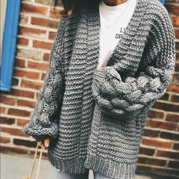 Sweaters - Last 1✨🆕Presley Gray Cozy Puff Sleeve Cardigan
